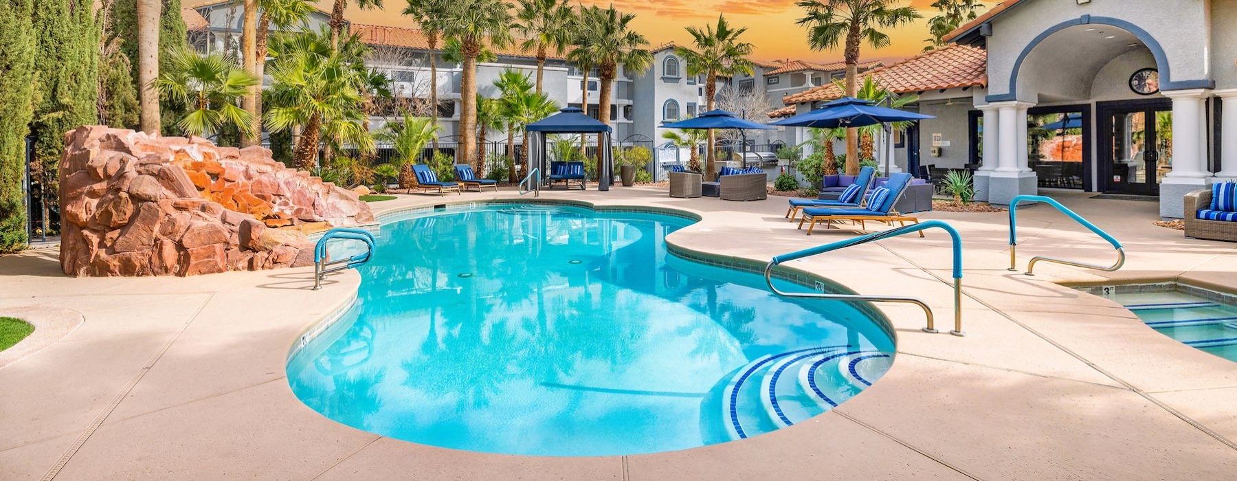 outdoor swimming pool