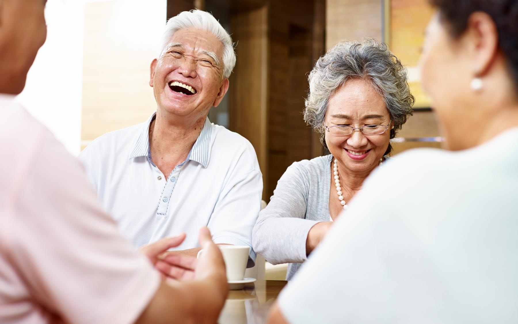 Lifestyle Couples hanging out and laughing