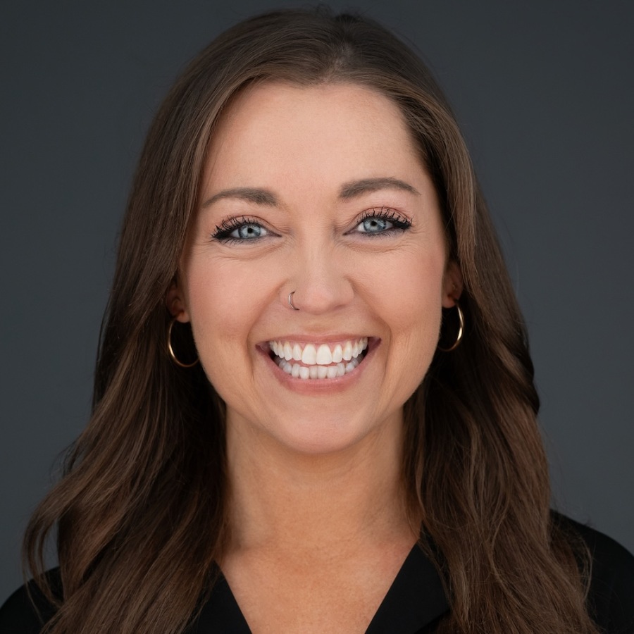 Angela McMahon