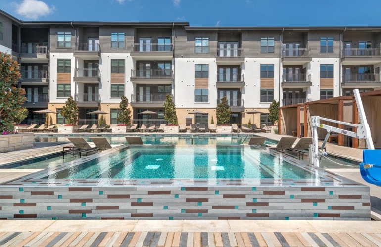 resort-style swimming pool