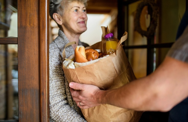 Popular Food Delivery Options for Older Active Adults