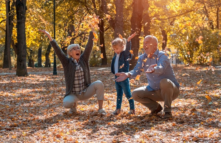 Why Fall Is a Smart Time to Move into a Senior Living Community