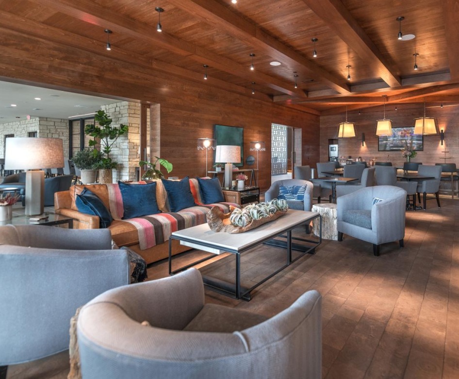 large well lit clubroom with ample seating
