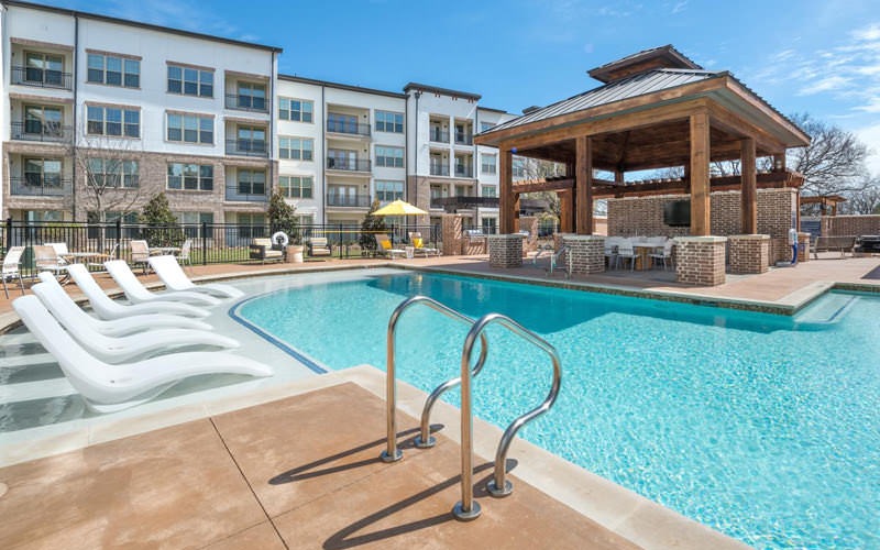 pool with tanning ledge