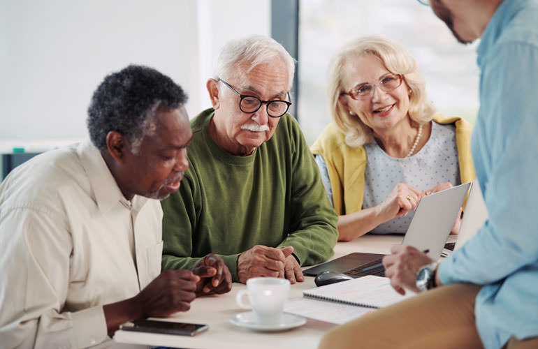 residents in a computer class