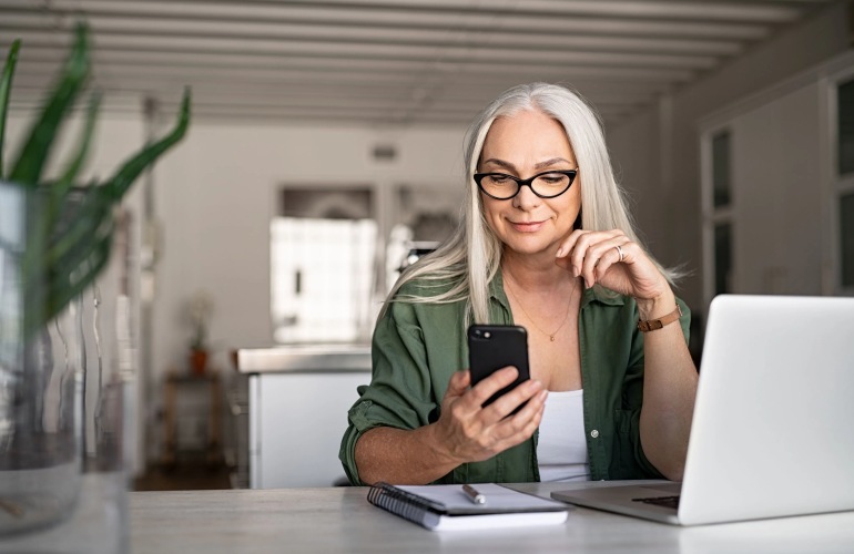 Top 7 Best Apps for Older Adults