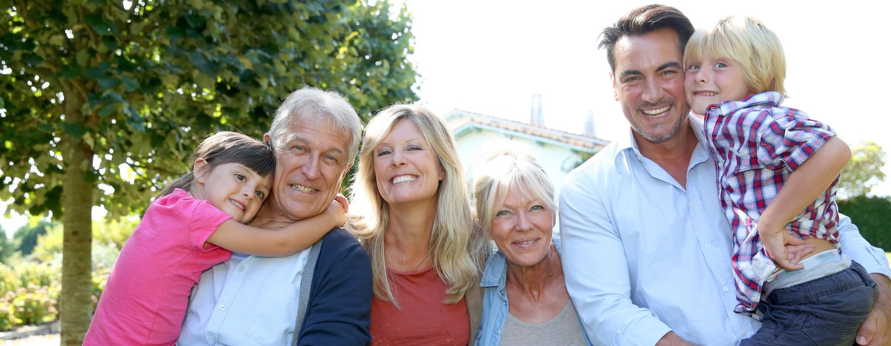 a large family posing got a photo